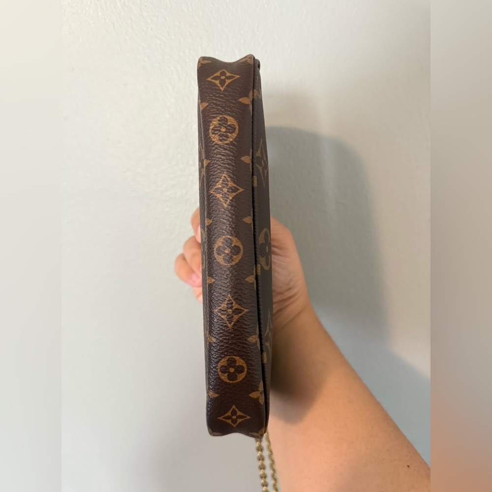Louis Vuitton small pochette from MPA - Picture 9 of 16